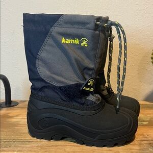 Kamik Kids Black and Gray Snow Boots with Yellow Accents